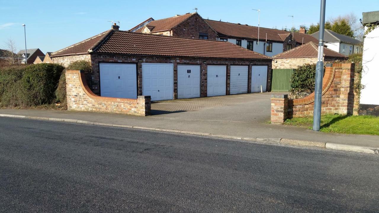 1, The Mews Villa Derby Exterior photo
